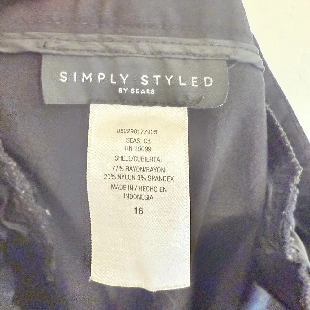 Simply Styled by Sears Women's Black Straight Leg Pants Size 16